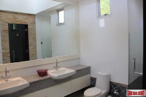 Villa on Jomtien Beach, Pattaya, Thailand 3 bedrooms № 193052 - photo 5