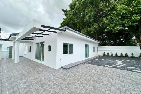 House in Phuket, Thailand 4 bedrooms № 138691 - photo 19