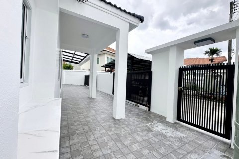 House in Phuket, Thailand 4 bedrooms № 138691 - photo 7