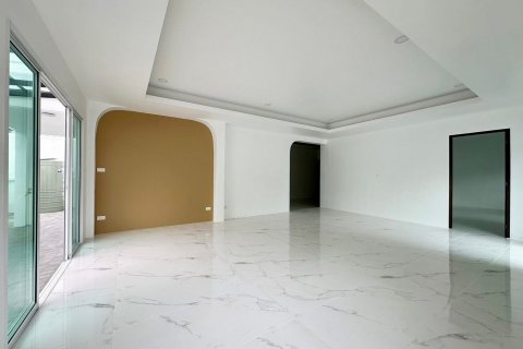 House in Phuket, Thailand 4 bedrooms № 138691 - photo 5