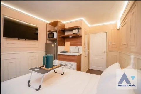 Reihenhaus in Watthana, Bangkok, Thailand 9 Schlafzimmer № 216371 - Foto 7