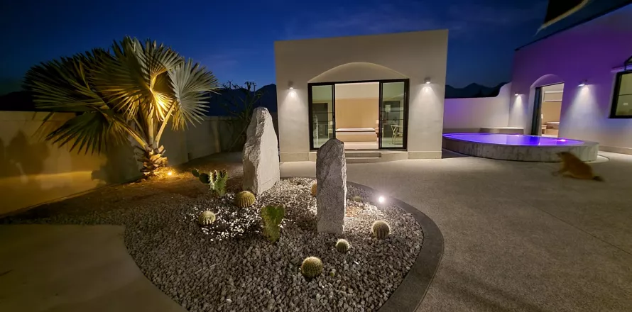 Вилла в Хуа Хине, Таиланд с 2 спальнями  № 141745