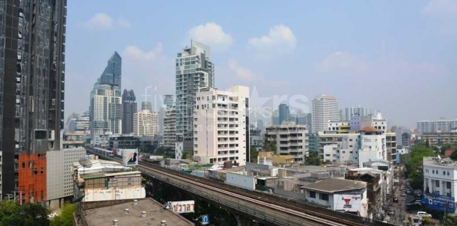 Кондоминиум с 2 спальнями в Клонг Тоэй, Бангкок, Таиланд № 141755