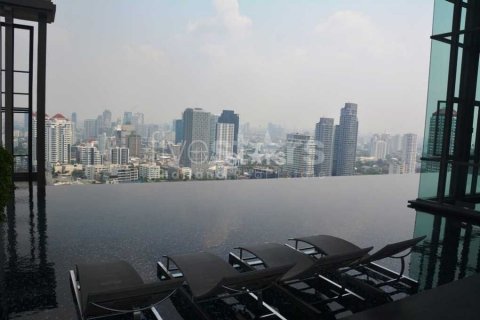 Кондоминиум с 2 спальнями в Клонг Тоэй, Бангкок, Таиланд № 141755 - фото 10