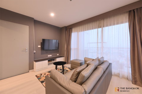 Condo in Bangkok, Thailand, 2 bedrooms  № 187873 - photo 2