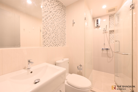 Condo in Bangkok, Thailand, 2 bedrooms  № 187873 - photo 3