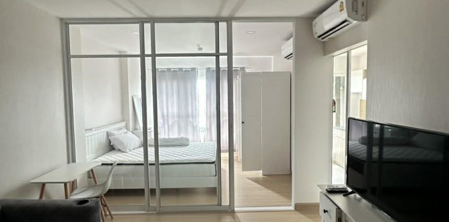 Studio dans le Condo à Bang Kapi, Bangkok, Thaïlande  № 171164