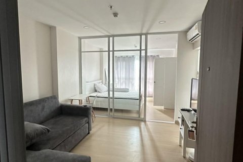 Studio dans le Condo à Bang Kapi, Bangkok, Thaïlande  № 171164 - photo 2