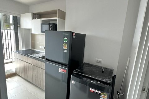 Studio dans le Condo à Bang Kapi, Bangkok, Thaïlande  № 171164 - photo 8