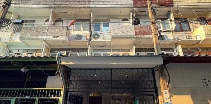 Studio à Sathon, Bangkok, Thaïlande № 171165