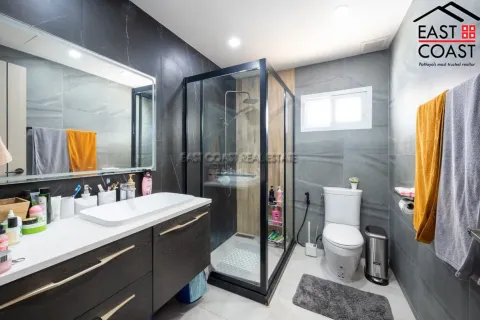 Condominio de 3 dormitorios en Pattaya, Tailandia № 212497 - foto 12