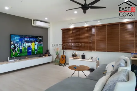 Condominio de 3 dormitorios en Pattaya, Tailandia № 212497 - foto 4