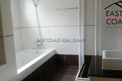 Casa de 3 dormitorios en Pattaya, Tailandia № 212494 - foto 5
