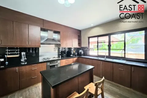 Casa de 3 dormitorios en Pattaya, Tailandia № 212496 - foto 7