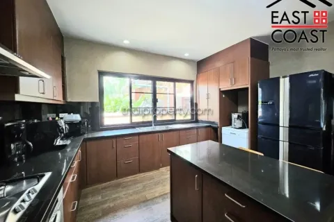 Casa de 3 dormitorios en Pattaya, Tailandia № 212496 - foto 6