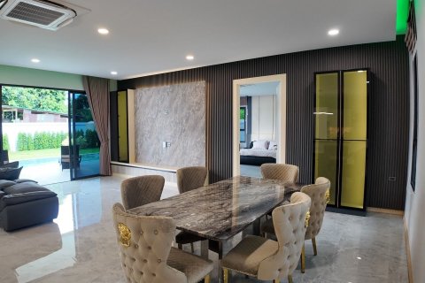 Вилла в Паттайе, Таиланд с 3 спальнями  № 155851 - фото 2