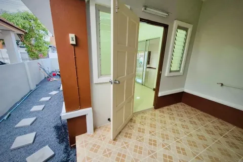 House in Phuket, Thailand 3 bedrooms № 161825 - photo 16