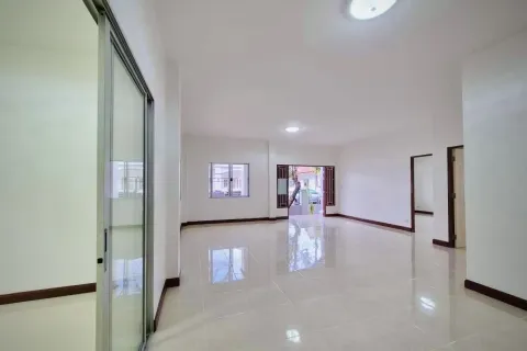 House in Phuket, Thailand 3 bedrooms № 161825 - photo 5