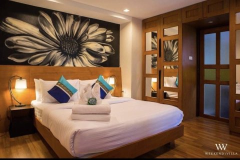 Villa in Pattaya, Thailand 4 bedrooms № 161828 - photo 8