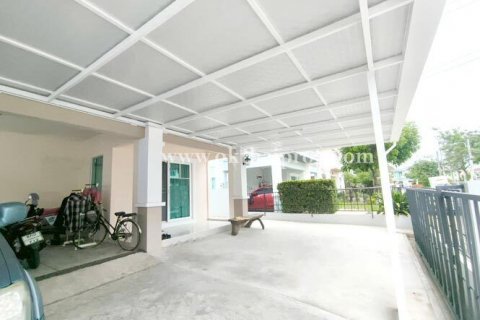 House in Samut Sakhon, Thailand 4 bedrooms № 141818 - photo 15
