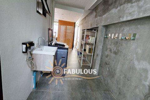 Villa in Rawai, Thailand 4 bedrooms № 179800 - photo 17