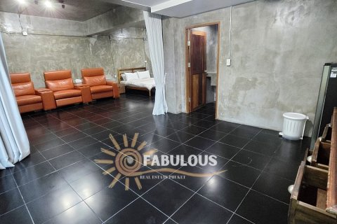 Villa in Rawai, Thailand 4 bedrooms № 179800 - photo 19