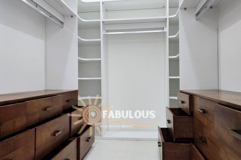 Villa in Rawai, Thailand 4 bedrooms № 179800 - photo 6