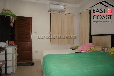 Casa de 3 dormitorios en Pattaya, Tailandia № 213932 - foto 9