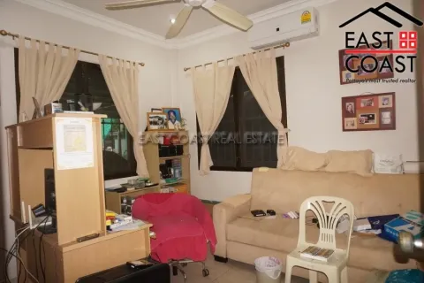 Casa de 3 dormitorios en Pattaya, Tailandia № 213932 - foto 8