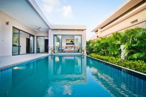 Casa de 2 dormitorios en Pattaya, Tailandia № 213931