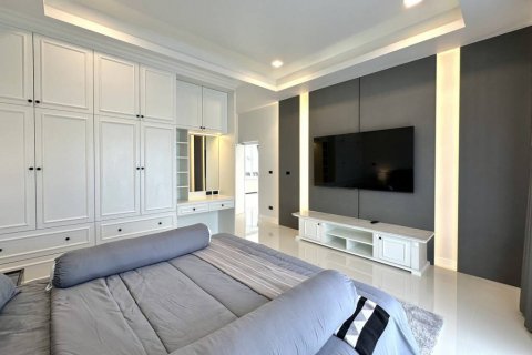 Вилла в Паттайе, Таиланд с 3 спальнями  № 134566 - фото 8