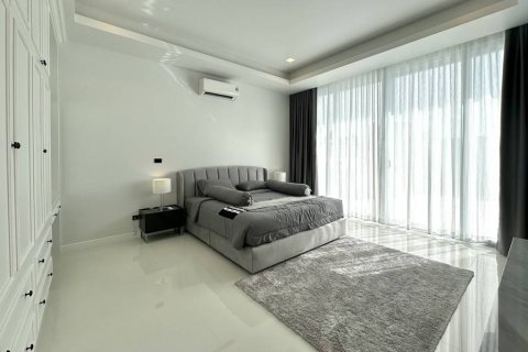 Вилла в Паттайе, Таиланд с 3 спальнями  № 134566 - фото 5