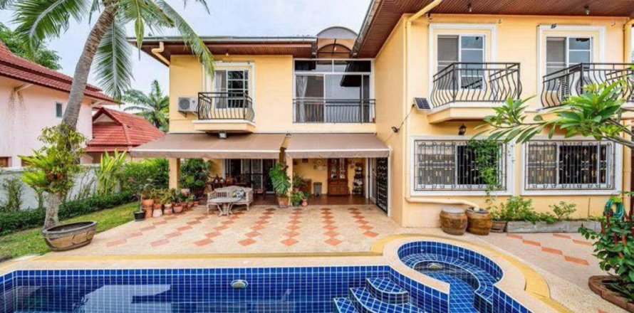 Вилла в Паттайе, Таиланд с 6 спальнями  № 134567