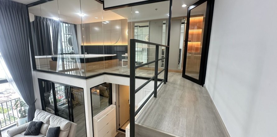 Studio dans le Condo à Bang Phlat, Bangkok, Thaïlande  № 169429