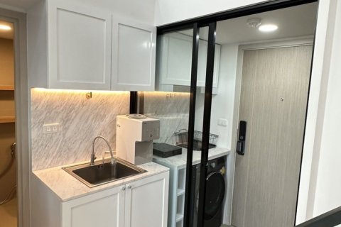 Studio dans le Condo à Bang Phlat, Bangkok, Thaïlande  № 169429 - photo 5