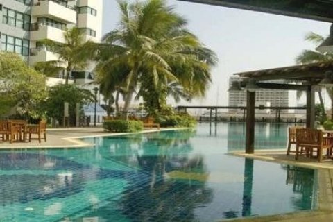 Condo in Sathon, Bangkok, Thailand, 2 bedrooms  № 169433 - photo 4