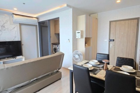 Condo in Bang Na, Bangkok, Thailand, 2 bedrooms  № 135461 - photo 3