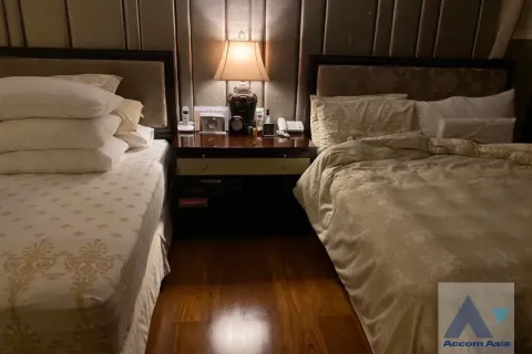 Ático de 4 dormitorios en Sathon, Bangkok, Tailandia № 214529 - foto 4