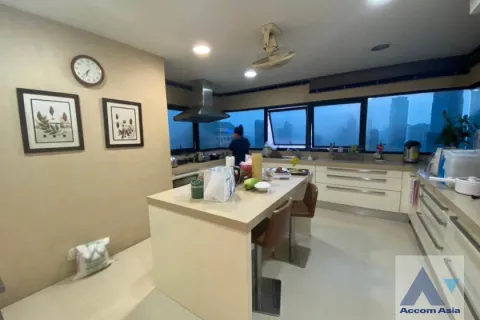 Ático de 4 dormitorios en Sathon, Bangkok, Tailandia № 214529 - foto 6