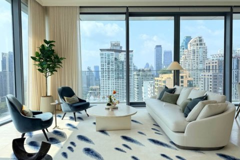 Condo in Bangkok, Thailand, 2 bedrooms  № 180473 - photo 2