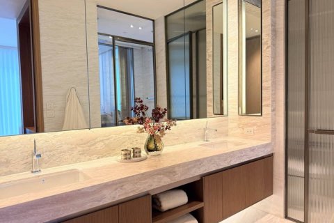 Condo in Bangkok, Thailand, 2 bedrooms  № 180473 - photo 15
