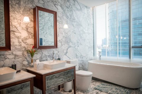 Condo à Bangkok, Thaïlande, 2 chambres  № 180477 - photo 11