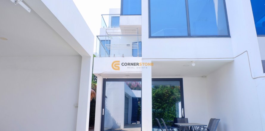 Studio in Pattaya, Thailand № 157797