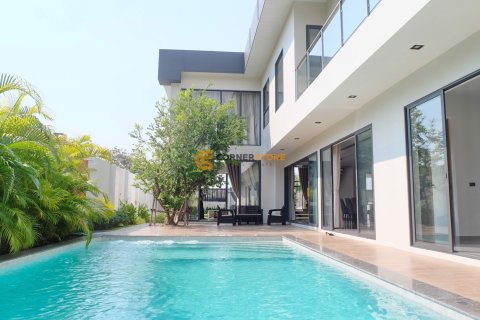 Studio in Pattaya, Thailand № 157798