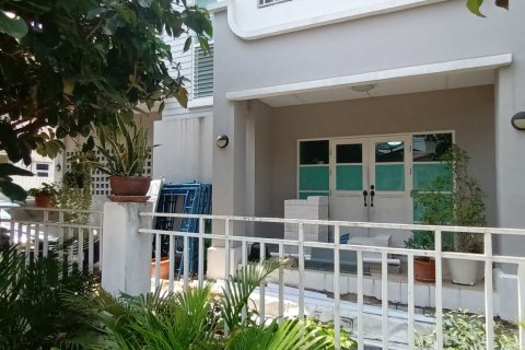 Maison à Bang Kapi, Bangkok, Thaïlande 3 chambres № 151166 - photo 19