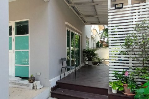 Maison à Bang Kapi, Bangkok, Thaïlande 3 chambres № 151166 - photo 16