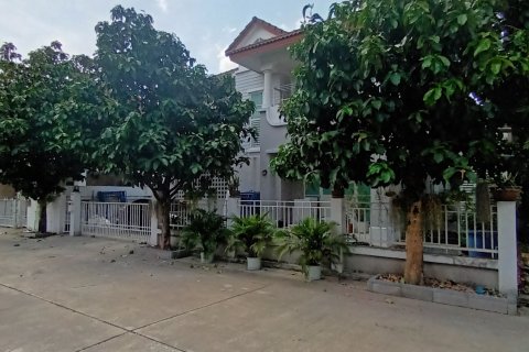 Maison à Bang Kapi, Bangkok, Thaïlande 3 chambres № 151166 - photo 18