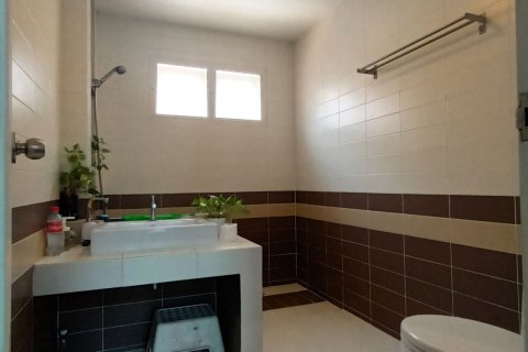 Maison à Bang Kapi, Bangkok, Thaïlande 3 chambres № 151166 - photo 10