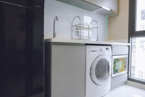 Студия в кондо в Клонг Тоэй, Бангкок, Таиланд № 151167 - фото 9