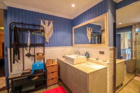 Condo à Watthana, Bangkok, Thaïlande, 3 chambres  № 170606 - photo 4